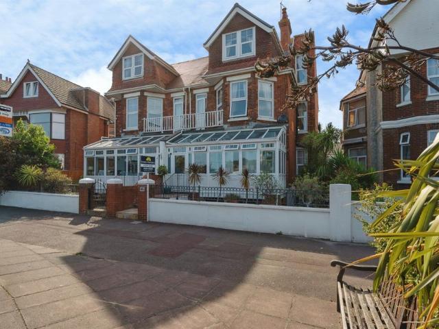 House for sale in Roselands, Eastbourne