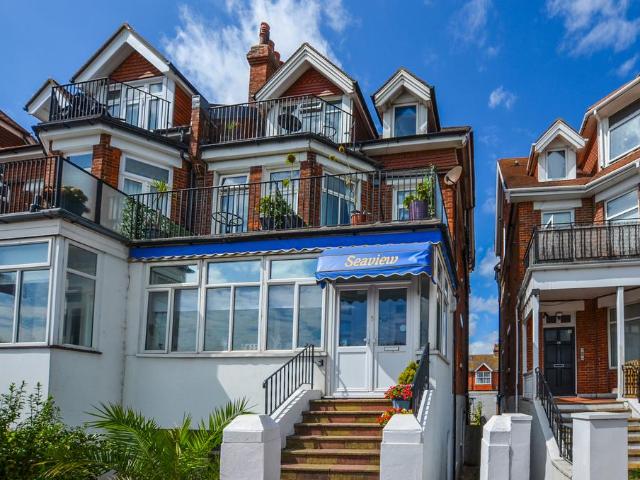 House for sale in Roselands, Eastbourne