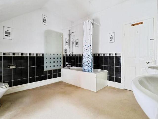 Farm for sale in Penylan, Falcon Lodge
