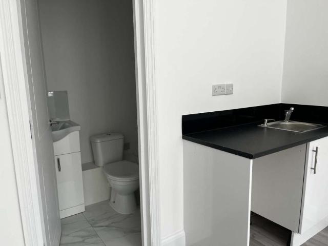 Room for rent in Lyons, Greater London