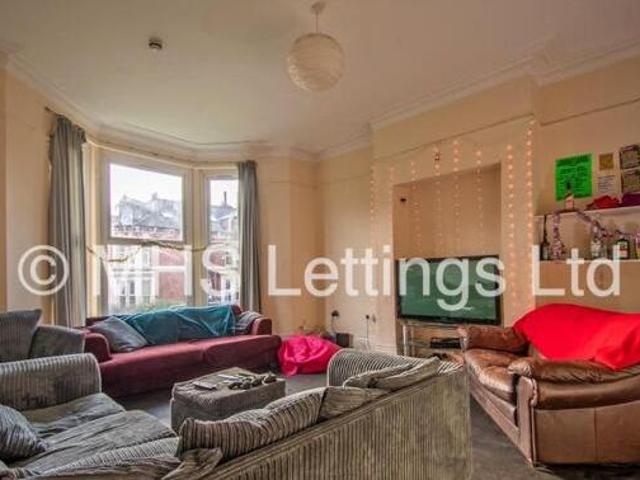 House for sale in Hyde Park, West Yorkshire