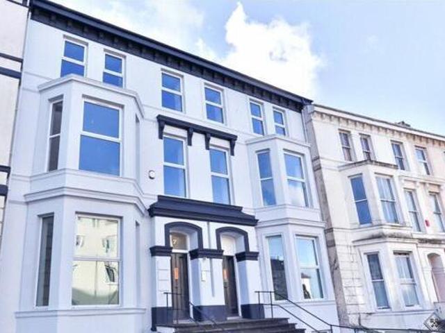House for sale in Follaton, Strode