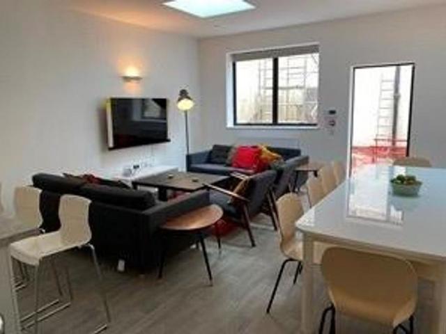 House for rent in Oxleaze, Gloucester