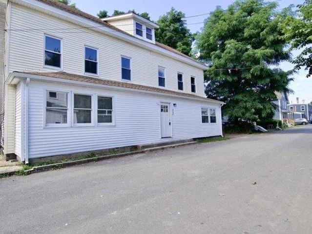 House for sale in Ware, Hampshire County