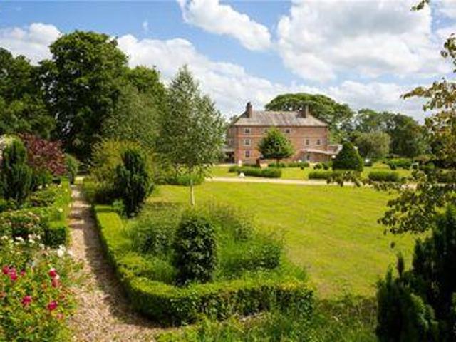 House for sale in Fishers Green, North Yorkshire