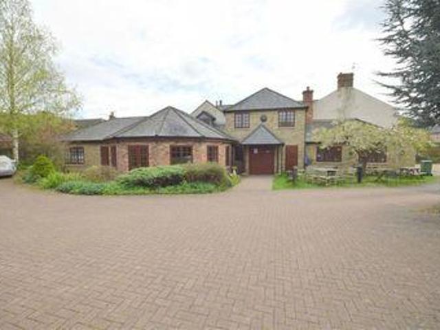 House for sale in Northampton, Northamptonshire