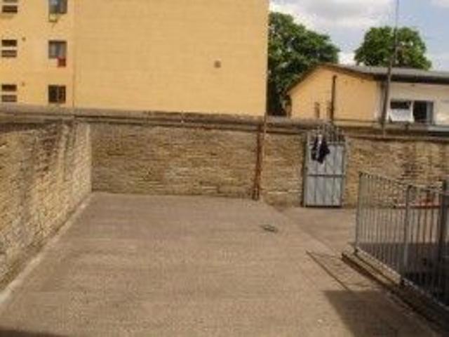 Room for rent in Little Horton Green, Bradford