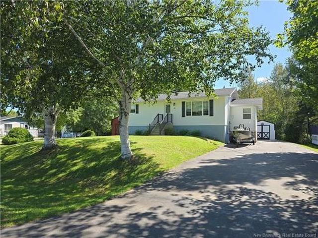 House for sale in Bathurst, New Brunswick