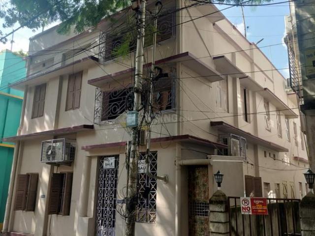 Flat for sale in Baghajatin, Kolkata