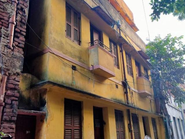 House for sale in Calcutta, West Bengal