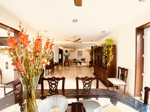 Villa for sale in South Delhi, Deri