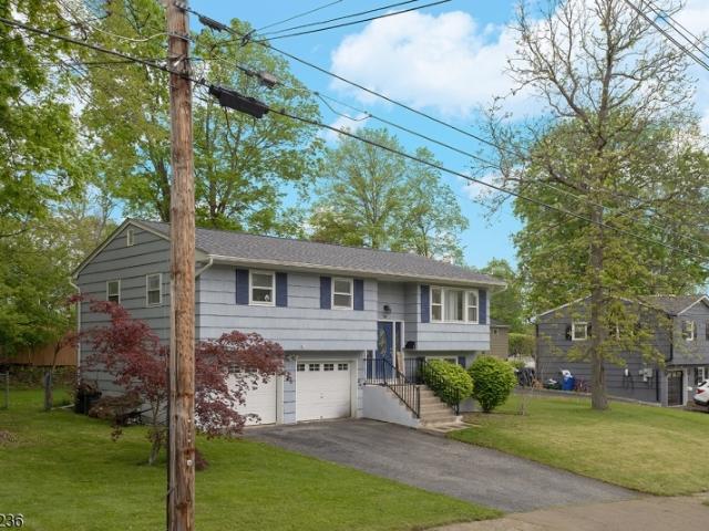 House for sale in Newton, New Jersey
