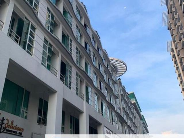 Shop for sale in Petaling, Damansara Damai