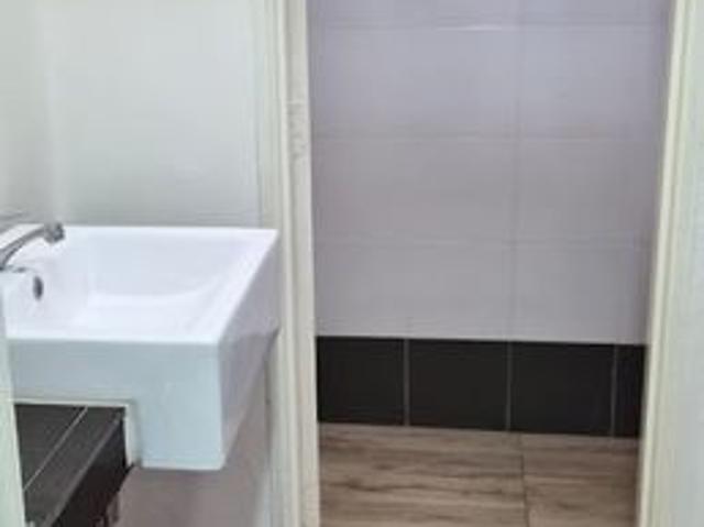 Shop for rent in Petaling, Damansara Damai