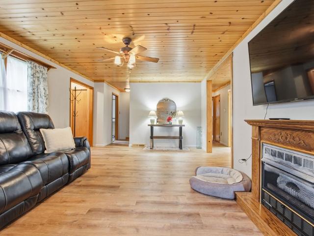 House for sale in Chalk Hill, Pennsylvania