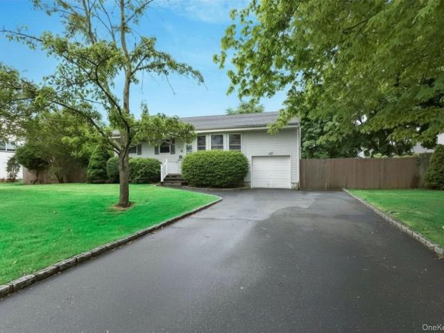 House for sale in Bohemia, New York