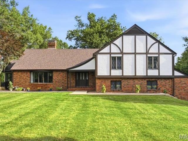House for sale in Shiloh, Illinois