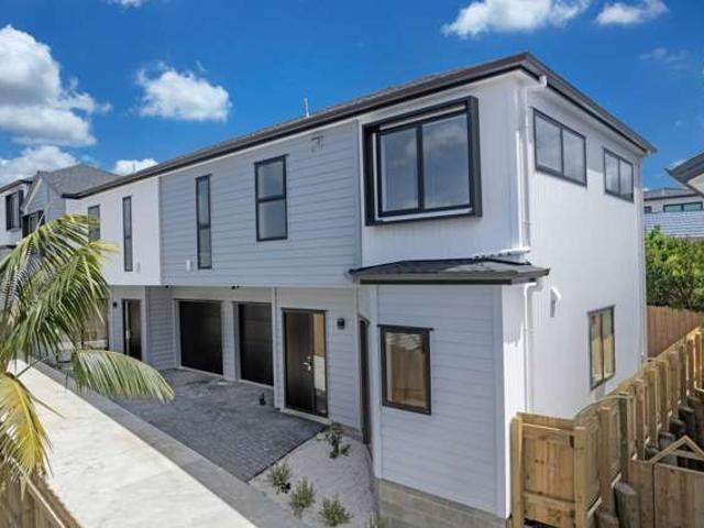 Townhouse for sale in Avondale