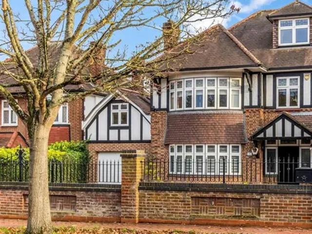 House for rent in Winchmore Hill, Palmers Green