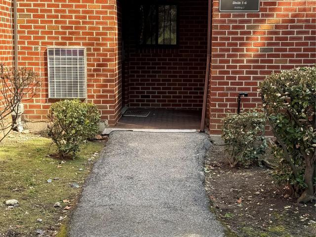 Condo for sale in Glenwood, New York