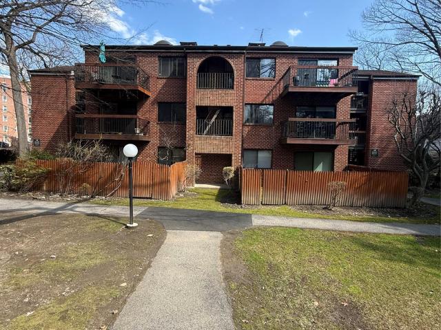 Condo for sale in Glenwood, New York