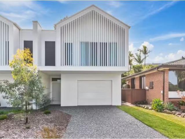 Condo for rent in Wollongong West, New South Wales