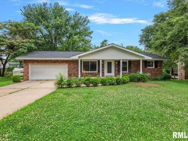 House for sale in Highland, Illinois