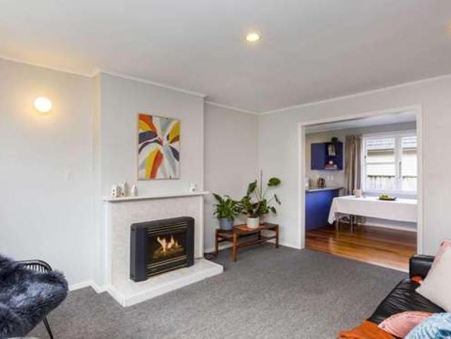 House for rent in Pauatahanui, Wellington
