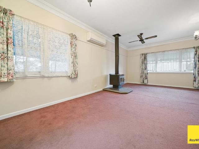 House for rent in Heathcote, Victoria