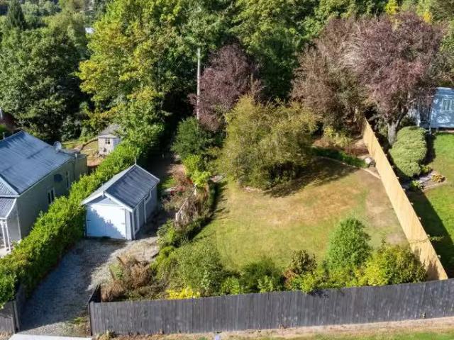 House for sale in Otakou
