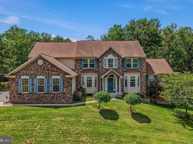 House for sale in Hedgesville, Berkeley County