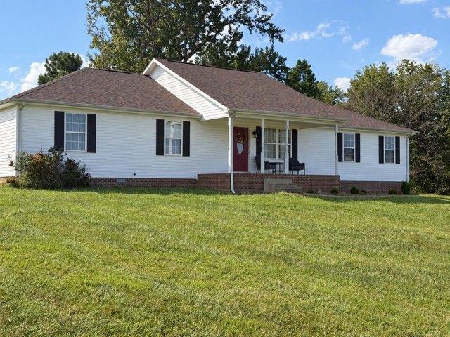House for sale in Oakland, Kentucky