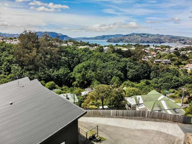 House for sale in Otakou