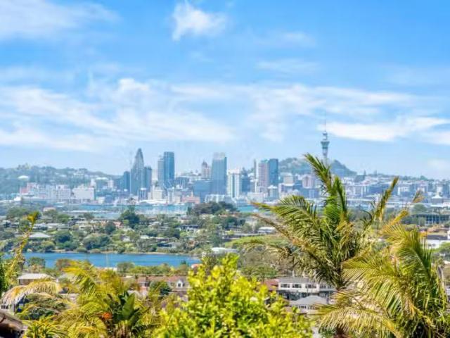 House for sale in Wairau Valley