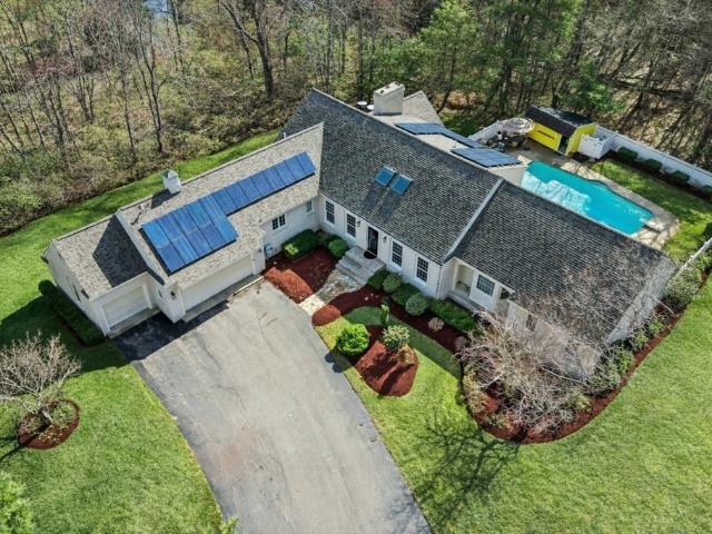 House for sale in Mendon, Massachusetts
