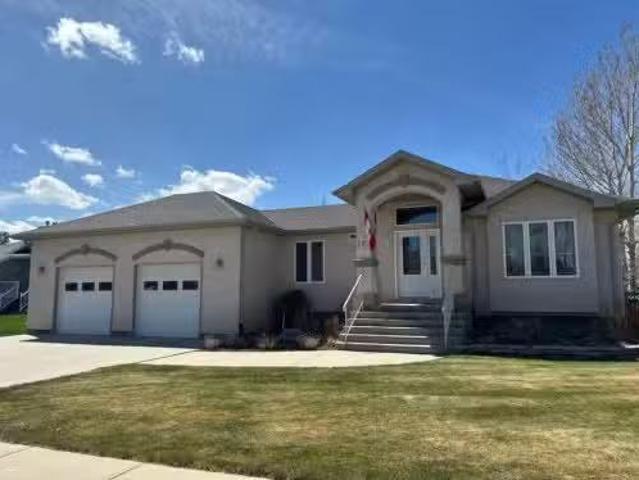 House for sale in Magrath, Alberta