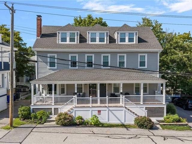 Condo for sale in Newport, Newport County