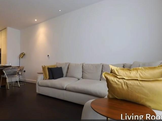 Apartment for rent in Nine Elms, Greater London