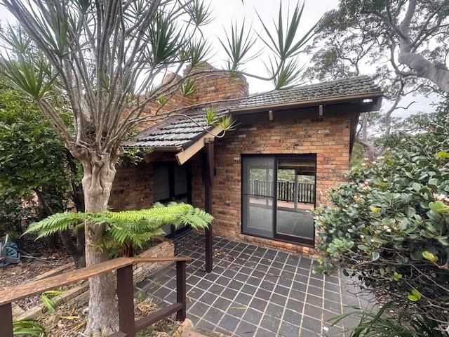 House for rent in Castle Cove