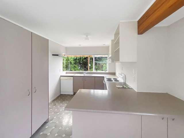 House for rent in Oratia