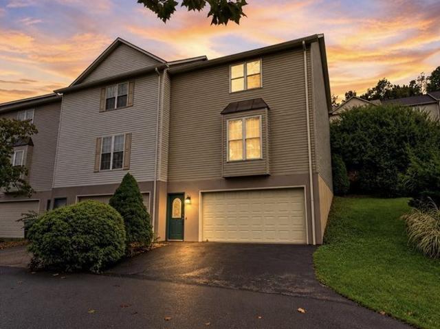 Townhouse for sale in Morgantown, Monongalia County