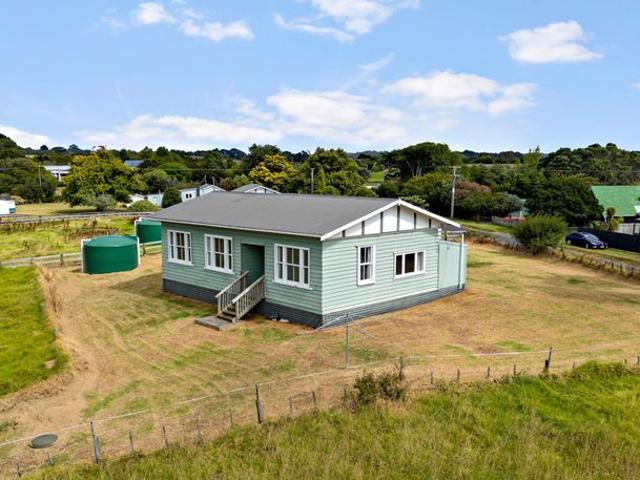 House for rent in Awhitu, Oroua County