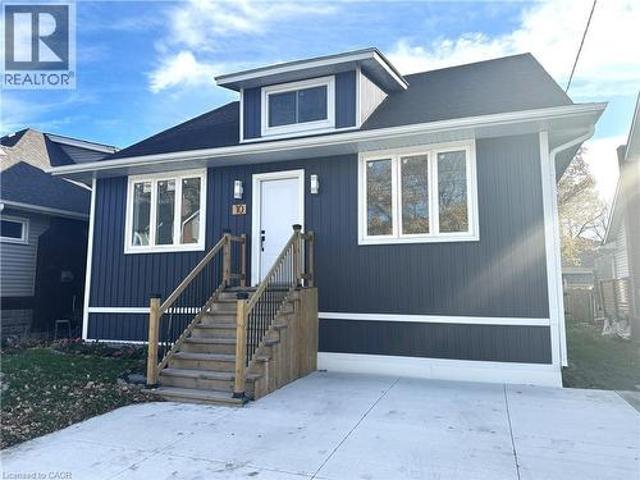 House for rent in Ancaster, Ontario