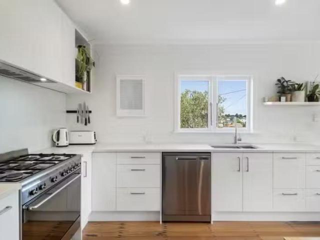 House for sale in Paremoremo, Oroua County