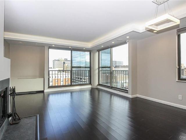 Condo for sale in White Plains, New York