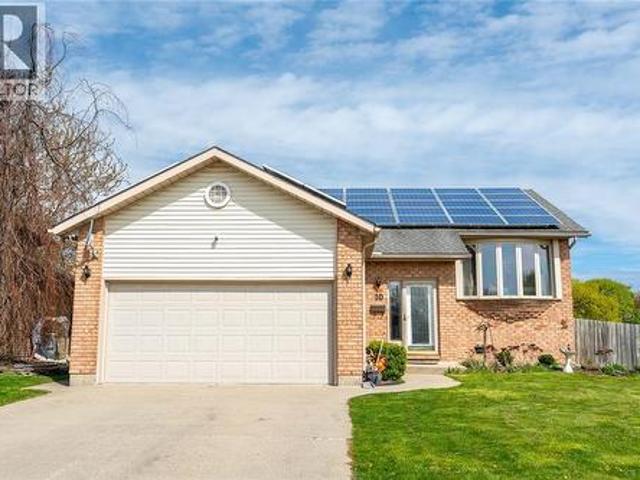 House for sale in Brights Grove, Ontario
