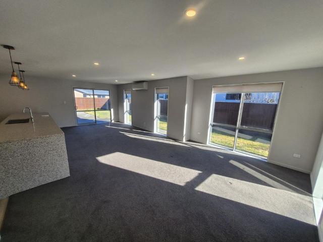 House for rent in Chaslands, Canterbury