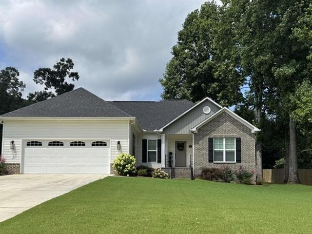 House for sale in Guntersville, Alabama