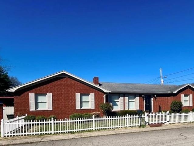 House for sale in Prestonsburg, Kentucky