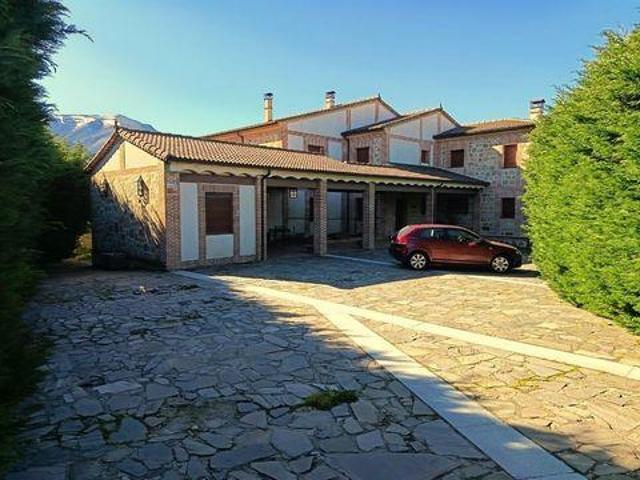 Local Comercial en venta en Navalonguilla, Castilla y León